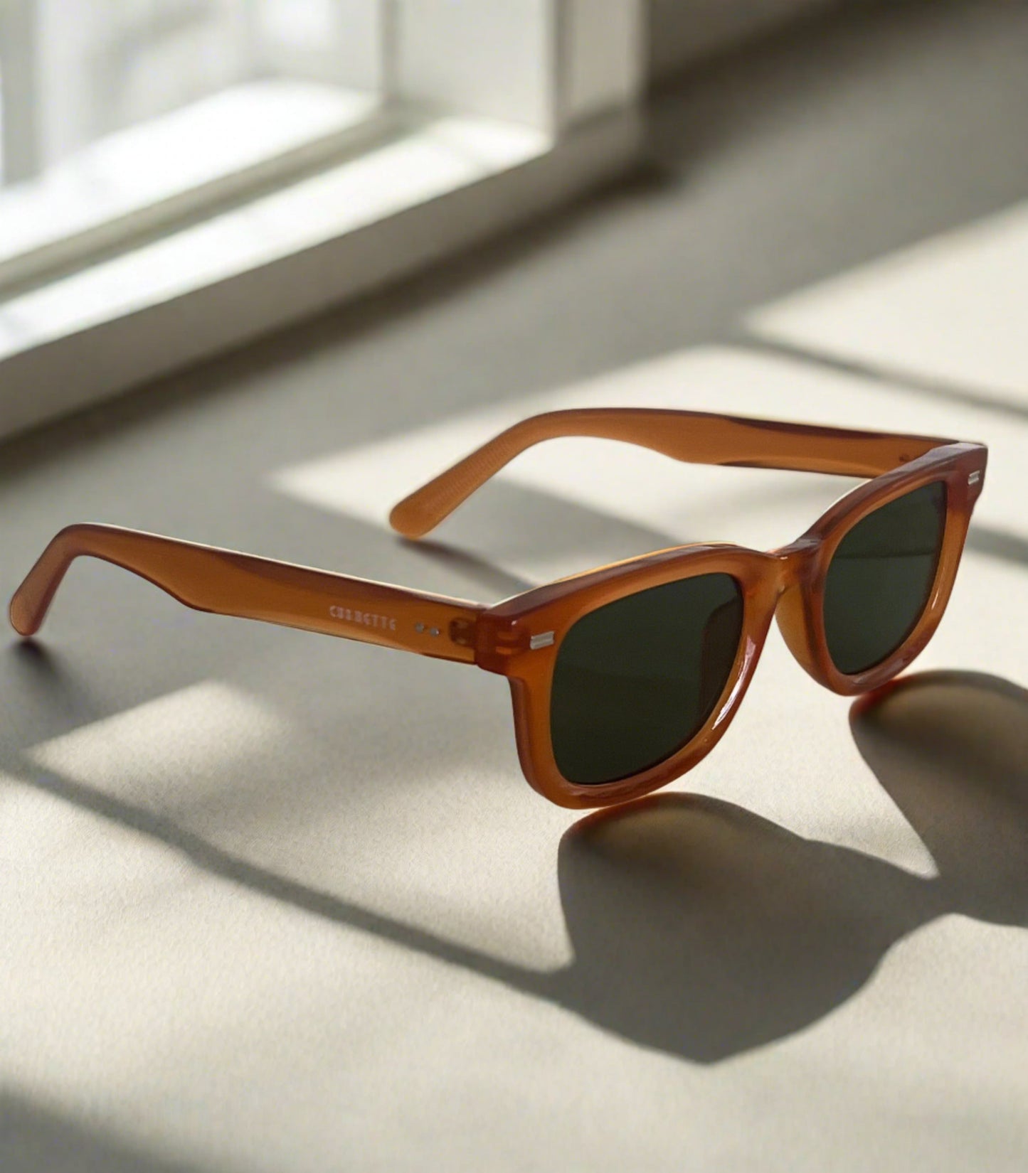 Icon sunglasses - Amber with green lens